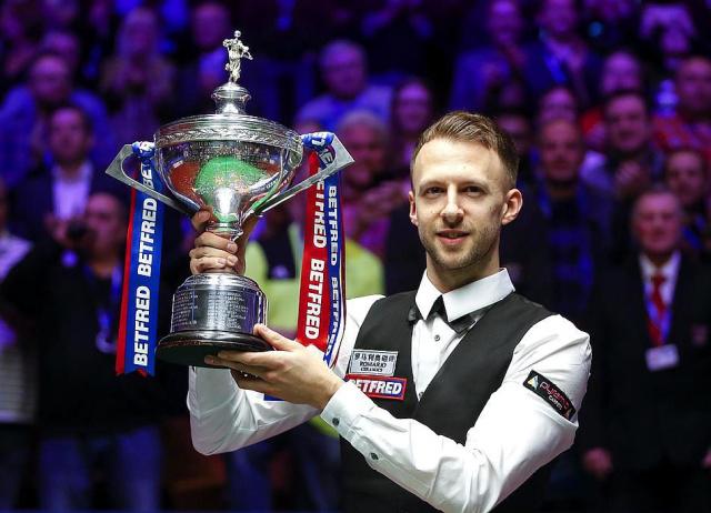 也展示了他 也展示了他