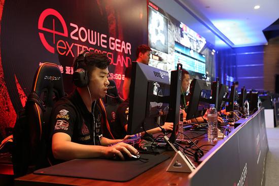 的防守著称 的防守著称