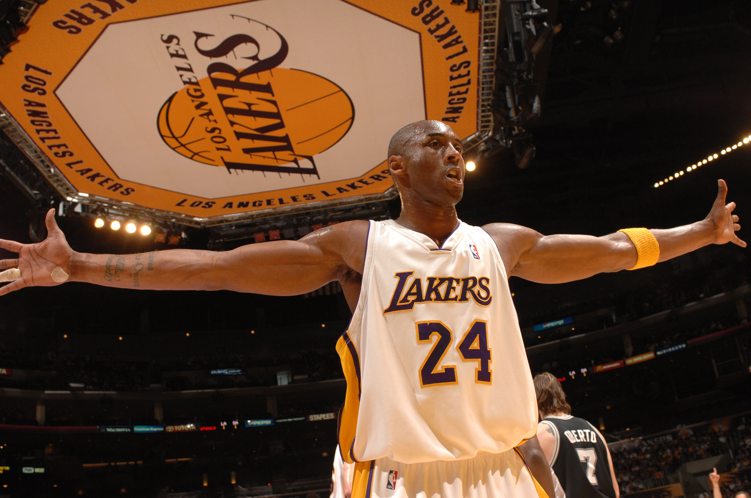 场内外都充 场内外都充