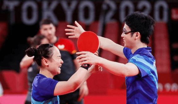 起伏不定 起伏不定