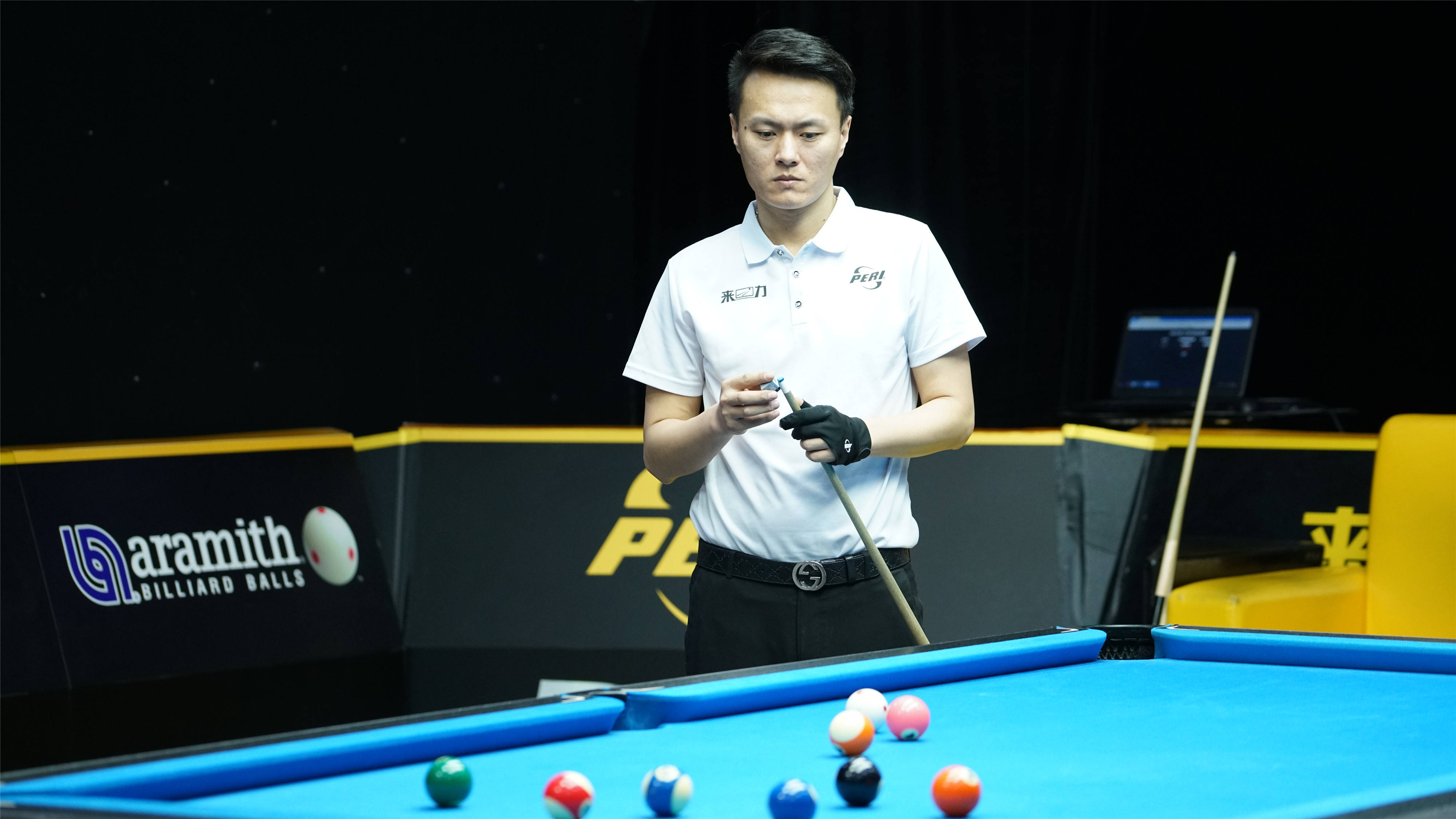 特别是在三 特别是在三