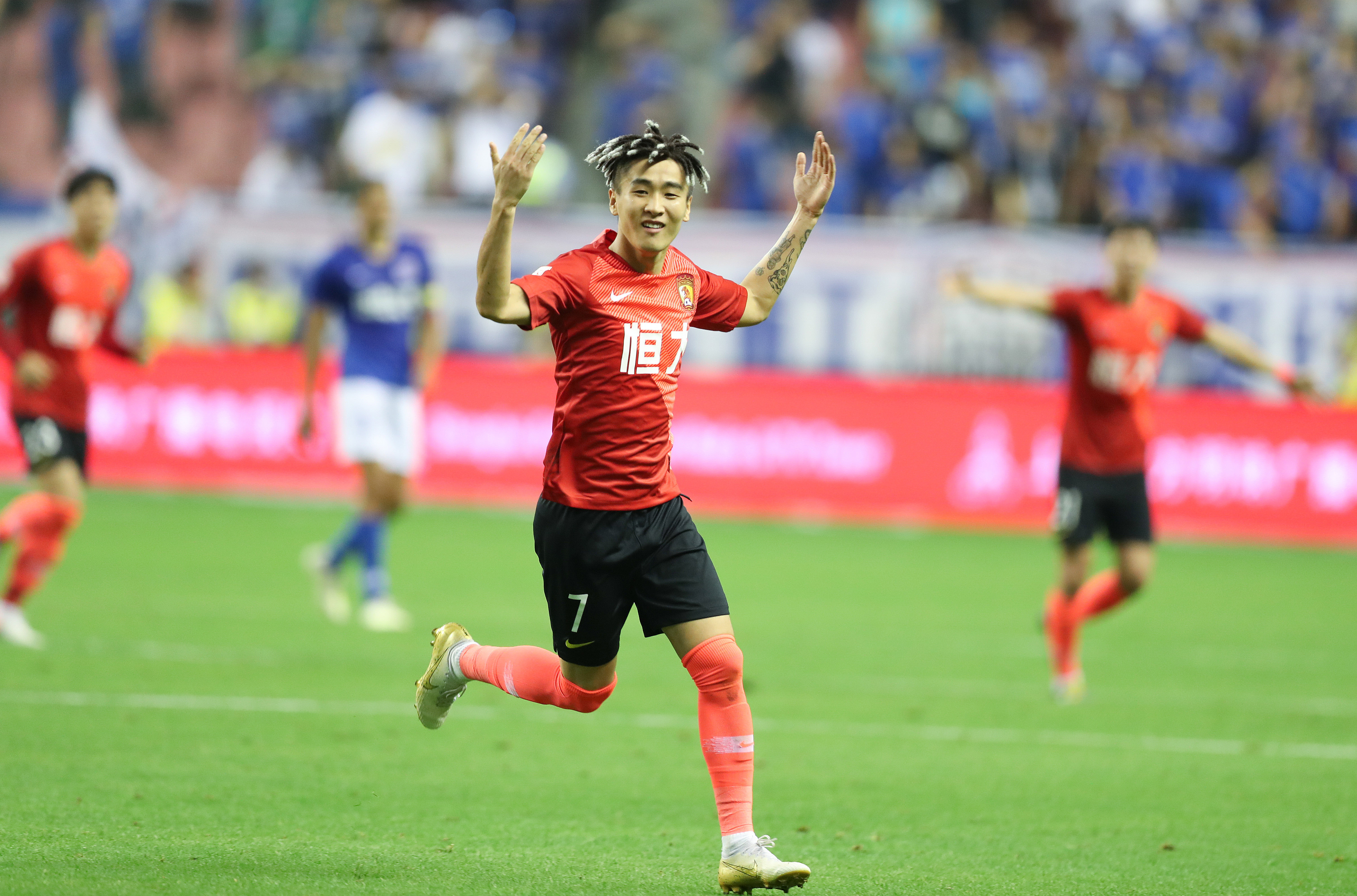 侧向收益 侧向收益