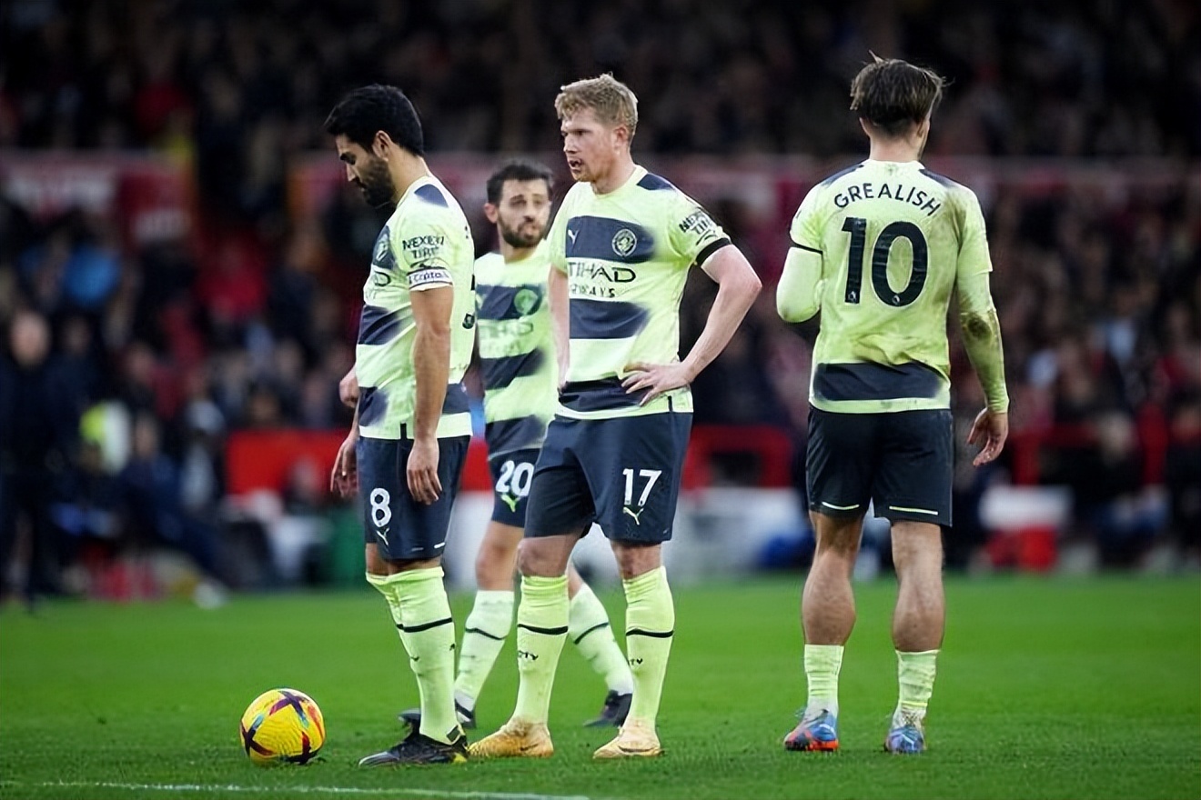 一个微小动 一个微小动